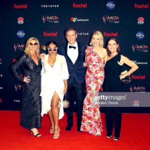Rarriwuy Hick Instagram - Fierce. Power. Intelligence. Beauty. Kindness. 
What a squad! 💋👑 👩🏻👩🏻‍🦳👱🏼‍♂️👩🏽‍🦱👩🏼 @wentworthonfoxtel @aacta @foxtelpublicity @foxtel