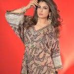 Raveena Tandon Instagram - ♥️ Outfit - @surilg @the.yellow.dot Earrings - @houseofshikha Rings - @shoppaksha Stack - @curiocottagejewellery Styled by @poojagulabani Fashion Team @sakshi_punmiya Make up by @sshurakhan Hair by @ashisbogi Shot by @deepak_das_photography Managed by @reemapandit