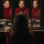 Raveena Tandon Instagram - Koi kuch bhi karle, mera kuch bhi bigaad nahi payega. I will handle it. #HotstarSpecials #KarmmaCalling, streaming from Jan 26th. @officialraveenatandon @namrata.sheth @gauravshogun @varunsood12 @waluschaa @piyushkhati @devangshisen @masiwali @rachitsingh08 @Amyaela #Mohankapoor @shatafclicks @virafpp @alpanabuch19 @rohitboseroy @ratfilmsindia @ruchinarain @ashutoshunlimited @itstahershabbir