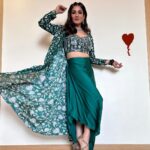 Raveena Tandon Instagram - ♥️📸 A Green Burst 💫 HMU : @sshurakhan Outfit : @chhavviaggarwalofficial PR: @thewisedesign