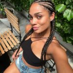 Ravyn Rochelle Instagram - Never really been a follower, always rode my own wave 🌊 who watched this weeks episode of the challenge?! 🙊 DONT SPOIL 😘