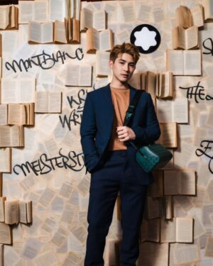 Raynold Tan Instagram - Join me at @montblanc Library 📚

Thank you for having me @montblanc @nplusc.co #montblanclibraryspirit #inspirewriting 

Photos by @that_josep @lemonearl 
Styled by @josiahchua 
Makeup by @zoel.makeup