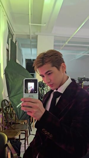 Raynold Tan Instagram - Light it up @tcpartistes