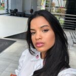 Rayza Alcântara Instagram - Eu acho que minha galeria tem mais de 2 mil selfies, então bora compartilhar um pouquinho aqui.😬