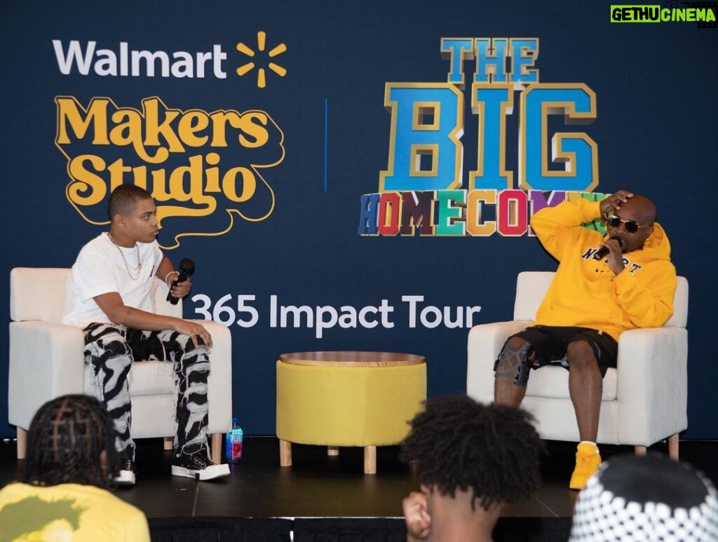 Reed Shannon Instagram - 365 Impact Tour with @thebighomecoming @walmart @ncatsuaggies ✌🏽🚀😌 North Carolina A&T State University