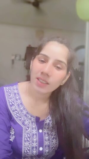 Reeta Mewada Instagram - Nazar se bayan hai #dil #trendingsongs #trendingreels follow @reetamewada18 🙏🏻❤️