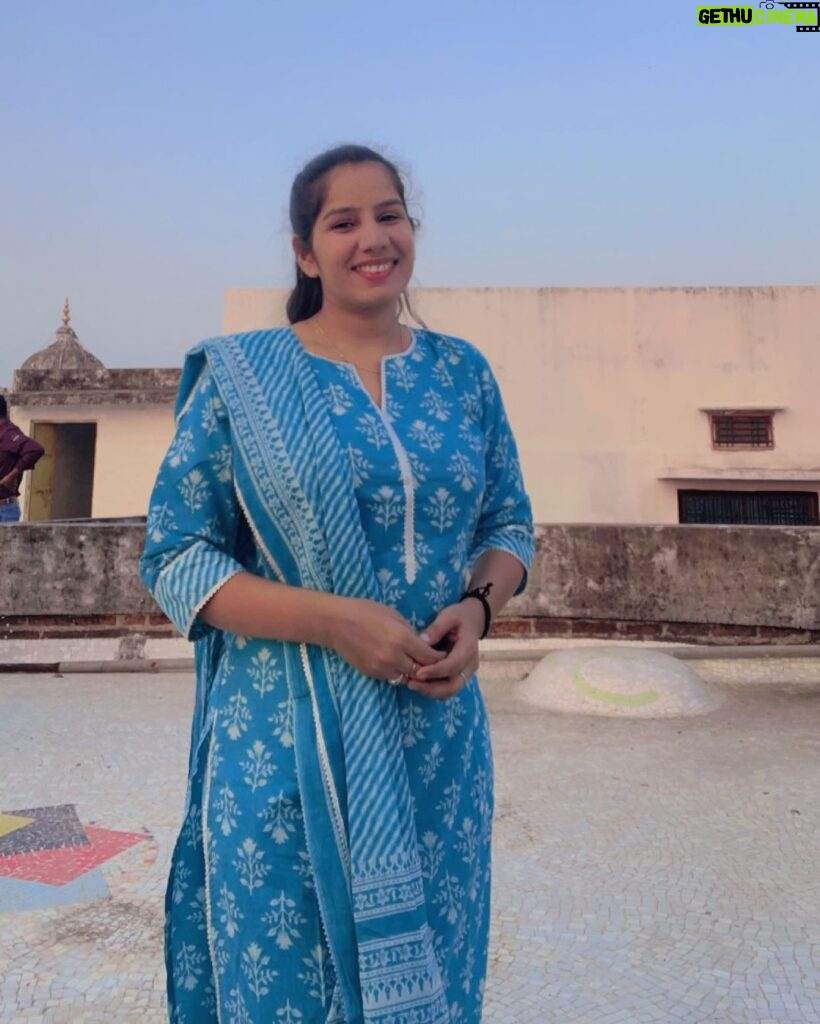 Reeta Mewada Instagram - Write a caption... Simplicity is the ultimate sophistication. #indianwear #dress by @libasindia @reetamewada18 #rajasthan ❤️ Rajasthan