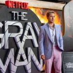 Regé-Jean Page Instagram - LONDON: good vibes on the hottest day of the year #THEGRAYMAN • 📸 @gettyimages • @ozwald_boateng @its_ajao @holly_macnaghten @carlosferraz_ @christopherleneo