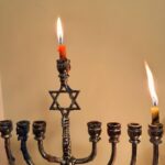 Regina Spektor Instagram - Let there be more light than darkness. Let there be more hope than fear. Let there be more dreams than regrets. Let us keep shining and exclaiming L’Chayim! To Life! To Joy! To Beauty! Am Yisrael Chai 💙💙💙
