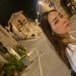 Reika Kirishima Instagram - 5年ぶり2度目の イタリアの大好きなアッシジ 🇮🇹 1人で旅に出ると特に海外では 困る場面がたくさん出てきます。 普段いくら人見知りでも 必死になって人に道を尋ねたりガシガシ関わって いつもの自分ではなくなります。 「生きるスウィッチ」が入る瞬間を 自分で毎回 面白がっていました。 そして今回の旅も "一期一会" この言葉が全てでした。 今、改めてこの言葉を大切に感じています。 it was a once in a lifetime encounter. #italy #assisi #francescodassisi #nowornever #方向音痴 Assisi, Italy
