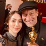 Reika Kirishima Instagram - with Troy Kotsur🤟❤︎❤︎❤︎ Congratulations‼︎ 🏆CODA & Drive My Car🏆 #oscars #academyawards #troykotsur#coda #drivemycar#oscars2022 #コーダあいのうた #ドライブマイカー Oscar Awards