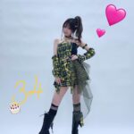 Reina Tanaka Instagram - . 2023.11.11 34歳になりました❤️❤️❤️ 誕生日って1年の中で1番好きやけん 嬉しい🥰🫶🏻 みんないつもありがとうございます🩷 これからもよろしくね·͜· ・‥…━━━☞・‥…━━━☞ #バースデーガール #11月11日 #34歳 #田中れいな #誕生日