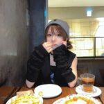 Reina Tanaka Instagram – .
ご飯食べに行ったお店にフライドポテトがあったら
イタリアンでも居酒屋でも
どこでも頼んでしまう🍟🍟

家でも揚げて簡単に食べられるし
どこで食べてもフライドポテトはフライドポテトなのに!!笑
とても中毒性ある食べ物でございますね😏💕
・‥…━━━☞・‥…━━━☞
#好きな食べ物は揚げ物です
#フライドポテト大好き 
#おすすめのフライドポテトのお店あったら教えてほしいな