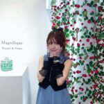 Reina Tanaka Instagram – .
ピエールエルメ25周年アニバーサリーパーティーに行ってきました🤍

25周年ってハロプロと一緒だ😍

なんかねこういうパーティー初めて行ったけどゴシップガールに出てきそうな感じでダンサーさんがお立ち台みたいなのに上がって踊ったり
木🌳から手足生えとったり(人が木のコスプレ?みたいな！笑)
日本ではなかなかなさそうなイメージのパーティーで 
ドキワクしました🤭 

真ん中からシェフ達が行進してきたりね！！👨‍🍳👨‍🍳👨‍🍳👨‍🍳

こんな所でシャンパン飲めたらカッコイイっちゃろうけど、れーなはぶどうジュースで🍇

ピエールエルメは、れーながマカロン食べられるようになったきっかけのお店やんね☺️💓
#🍪
貴重な体験でした❤️

※ちょうど今ゴシップガール見ようけん(3回目。笑)タイムリーな感じで嬉しかった💕

パーティーに着て行った洋服は
可愛くておしゃれな服がたくさんある、  @labelleetude_official 🩵です！
・‥…━━━☞・‥…━━━☞
#れーなこーで
#ピエールエルメ #ピエールエルメ
#25周年 #pierreherme 
#ラベルエチュード #labelleEtude