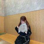 Reina Tanaka Instagram – .
れーなにしては珍しいデザインの洋服ではないでしょうか🥰🖤
オシャレで大人かわいいのが
最近好きです💓💓💓
・‥…━━━☞・‥…━━━☞
#れーなこーで
#ヴィオレッタ #violetta 
#大人かわいいコーデ