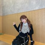 Reina Tanaka Instagram – .
れーなにしては珍しいデザインの洋服ではないでしょうか🥰🖤
オシャレで大人かわいいのが
最近好きです💓💓💓
・‥…━━━☞・‥…━━━☞
#れーなこーで
#ヴィオレッタ #violetta 
#大人かわいいコーデ