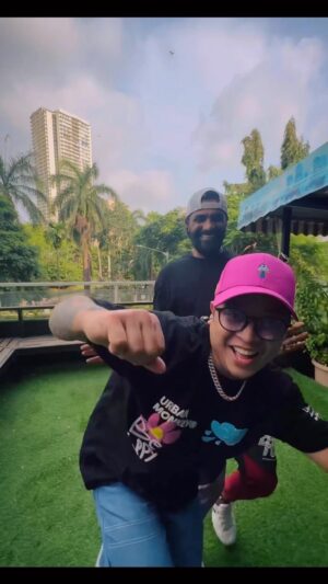 Remo D'Souza Instagram - CHALEYA ❤️ One n only @remodsouza sir🙏🏻 

@iamsrk @nayanthara @arijitsingh @anirudhofficial @atlee47 

🎥: @yusuf20khan 
@urbanmonkeyindia 
@wywindia 

#reels #reelsinstagram #reelsvideo #reelitfeelit #reelkarofeelkaro #remodsouza #sushantkhatri #chaleya #srk #sharukhkhan #dance