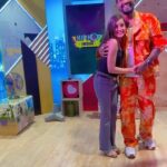 Remo D'Souza Instagram - Am I really standing next to the most kindest & the generous dance GURU🫶🧡❤️🖤 #trendingreels #viral #dance #viralvideos #explore #gullyseglorytak #amazonminitv #dancers #norafatehi #metaindia @metaindia @norafatehi @amazonminitv @wickedsunnyyyyy