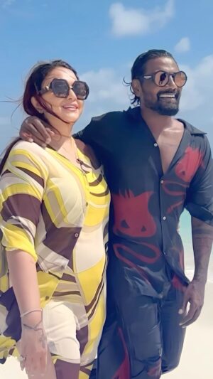 Remo D'Souza Instagram - 💞 Today, as we mark another year of our love story, I’m reminded of the countless moments we’ve shared. Each day with you is a treasure, and your love is the music that fills my soul. 🎵 Here’s to us, to our enduring love, and to many more years of happiness together. Happy Anniversary, my one and only!  @lizelleremodsouza 💑❤️ #AnniversaryLove #ForeverYours 

Song by : @blivemusic.in & @mkblivemusic
Sung by : @abhiduttofficial
composed &  lyrics by : @jjvyck
Vocals recorded at : @dixantshaurya
Managed by : @bamtalent.in
Shot on #iphone14promax 
Directions:🤣🤣🤣 me. 
DOP:🤣🤣🤣me 
Location: @furaverimaldives 
Associate: 😂😂😂 @ventum_here 

#AnniversaryLove #SaasonKDhaage #Love #Blivemusic #Abhidutt