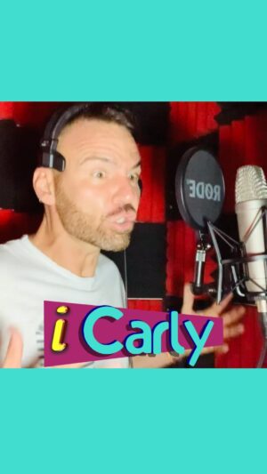 Renato Novara Instagram - “Sono ARCISTUFO dei trasporti pubblici!” 😤

Anche se forse di questi tempi…😂

#ICarly #SpencerShay