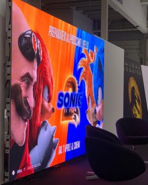 Renato Novara Instagram - Incontri speciali al Romics! 💙

Sonic il film 2 é al cinema! 👏🏻
Lo avete già visto? 

#Sonic2IlFilm #Romics