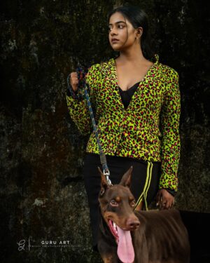 Renu Soundar Instagram - In the dimly lit alley, a mysterious aura surrounded the beautiful girl as she locked eyes with her rearing scene, reminiscent of a wolf poised for action. Her gaze conveyed a mix of intensity and impassive complacency, leaving onlookers intrigued. Unbeknownst to them, she harbored secrets that tied her to the shadows, patiently awaiting the perfect moment to unleash her hidden strength. Little did the strangers on the street know, a tale of cunning and resilience was about to unfold under the watchful eyes of the girl with the wolf-like stare.

Photo @anshad_guruvayoor 
In frame @renu_soundar @renu.soundar 
Thank you dear @was.u.duh 

Outfit @pincode_studio 
Camera @fujifilmme 
#fujigfx #50s #sunset #mydubai #beach #beautiful #goldenhour #art #anshad_guruvayoor #instagood 

#moodygrams #keralaattraction #keralavibes #photogram #photography #editorialphotography #instagood #photooftheday #photoeveryday #instafamous #picture #beautiful #followme #explorationgram #instalike 
_____________________
keralaphotos @kerala_snapss
@keralatourism @keralasnapss 
@nte_keralam @ithu_keralagram
@photography_keralam @kerala,vibes
@keralaportfolio @entealappuzha @i.malayali
@keraleeyar @kerala360 
@photogram_kerala_ 
@indian_insta_photographer
@mmde_keralam #kerala_lens_queen @_kerala360_ @_6_tag_ @trending_clicks @keralasnapss @the_feature_hub @iam_a_malayali vellikolusu @__third__eye__world @photogramkerala_ @thenmuttai @kallummakayaz @snapseed.kottayam @_snapseed_trivandrum_ @_opengallery @clickzzz_gallery @clickstogallery @click_and_tag @__kerala__photography @_njan__malayali_ @indian_insta_photographer @keralaportfolio @_thenga_maram_ @kerala.jpg @team_photograp.hers