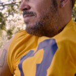 Residente Instagram - Un poco de lo que pasó detrás de las cámaras durante la filmación de Ron en el Piso. Gracias a todos los colaboradores, amigos, compañeros, mi novia Kasia, mis ex parejas (Sol, Denise) , mi familia, todos mis hermanos y a mi sello 5020. Gracias a todos los que están del otro lado por apoyar mi carrera en las buenas y en las no tan buenas. Este año sale todo. [R] Sigan a @1868studios Vienen grandes proyectos audiovisuales.