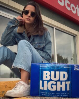 Rhiannon Fish Instagram - 🍁