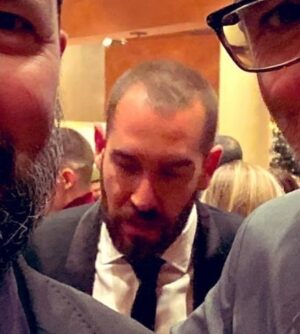 Ricardo Castella Instagram - Caja Mágica + Premio Ondas = DADNOS MORFINA