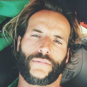 Ricardo Guedes Instagram - 🌷... Free human being... 🌷
*
*
*
A liberdade não se compra, conquista - se ⚡
#25abril #diadaliberdade