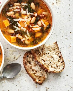 Ricardo Larrivée Instagram - Après une journée pleine d’efforts en plein air, rien ne vaut le réconfort d’une couverture douillette et d’une délicieuse soupe chaude. En voici 13 à savourer après avoir profité des joies hivernales. Bonjour le cocooning! ❄️🏔️🍲

📷: Soupe-repas au chorizo et aux patates douces / Soupe-repas aux tortellinis et aux légumes / Soupe au boeuf et aux nouilles udon à la mijoteuse

Lien dans le profil (@ricardocuisine) pour voir les recettes.

________

After a day full of outdoor adventures, there’s nothing like the comfort of a cozy blanket and a delicious hot soup. Here are 13 to savor after enjoying the winter joys. Hello, cocooning! ❄️🏔️🍲

📷: Hearty Chorizo and Sweet Potato Soup / Meal-Sized Tortellini and Vegetable Soup / Slow Cooker Beef and Udon Noodle Soup

Link in the profile (@ricardocuisine) to view the recipes.