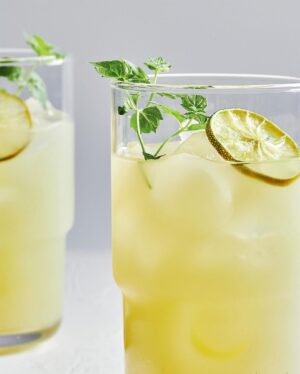 Ricardo Larrivée Instagram - Le mois sans alcool débute dès aujourd’hui et on a des tonnes d’idées pour avoir tout autant de plaisir! Voici des cocktails et des boissons sans alcool dignes des créations d’un mixologue pour accompagner vos apéros et vos soirées festives. Santé! 🍹

📷: Mocktails tonic au concombre / Mocktail à la mûre / Limonade lime, coco et menthe / Mocktail pomme-gingembre / Mocktail « ananas sureau fizz »

Lien dans le profil (@ricardocuisine) pour lire l’article.

_________

The alcohol-free month starts today, and we have tons of ideas for you to have just as much fun! Here are cocktails and non-alcoholic beverages worthy of a mixologist’s creations to accompany your appetizers and festive evenings. Cheers! 🍹

📷: Cucumber Tonic mocktail / Blackberry Mocktail / Coconut and Mint Limeade / Apple-Ginger Mocktail / Pineapple-Elderflower Fizz Mocktail

Link in the profile (@ricardocuisine) to read the article.