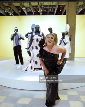 Ricki Lake Instagram - Wow! What a week! 

On the last day of my 54th year, this is an appreciation post for the stellar team that helped to make me feel so beautiful.
I had the best time playing dress up,
all in celebration of #johnwaters and his monumental achievements.
The art exhibition of his entire film 🎥 career is a must see @academymuseum.
It is breaking attendance records!…. And then to witness Mr. Waters receive his ⭐️ @hwdwalkoffame was deeply moving. So so many came to celebrate our beloved filmmaker and my longtime friend and mentor. 

My stylist @ibabdelnasser You are so talented and I trust you implicitly. So glad I said yes to all of it. 🥰

Hair: @hairbyhavana5 🥰
Makeup 💄 @marianamcgrathmakeup 
tailoring @taty_glam ♥️

👗 @ninaricci @harris_reed 
👠 @ferragamo 

👗 @victoriabeckham 
👠 @maisonvalentino 
Custom 🪳genius gloves
@laelosness 

Dope 💅🪳@natalieminervanails 

📸 @francisgum 

Thx @hotelwilshire for impromptu rooftop photo shoot. ♥️

Damn, so much fun and it’s not even my birthday yet! 🍰
I’m the luckiest. 
♥️