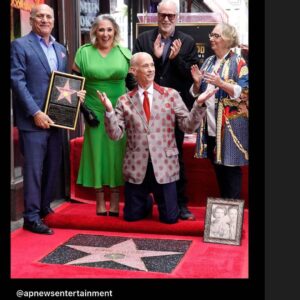 Ricki Lake Instagram - Today was incredible! Honored to be celebrating my mentor,
director and friend of 36 years.  Congratulations #johnwaters!  @hwdwalkoffame ⭐️
@outfest @academymuseum 
Getting his 🌸! 
📸  @cpizzello 
📸 @hairbyhavana5 
📸 @bucknerphoto 
♥️