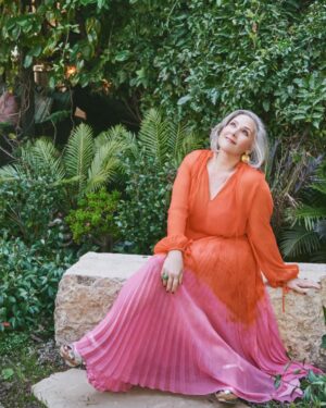 Ricki Lake Instagram - This beautiful piece means the absolute world to me. 
Thank you @romper and @jenniferblockauthor for telling my story so eloquently. 
I am humbled and honored that what was my passion project of 15 years ago is being 
recognized and acknowledged in 2023. So much more to do and @abbyepsteinxoxo are so ready to continue this invaluable work. 

#theunfinishedbusinessofbeingborn coming soon! 

https://www.romper.com/entertainment/ricki-lake-business-of-being-born-interview

Thank you to the incredible team behind the scenes:
@beaugrealy 📸 
@tiffanyreid 
@debraferullomakeup 
@robertsteinkenhair 
@specialprojectsmedia 
@heartattackack 
@karen.hibbert 
@luna_ent