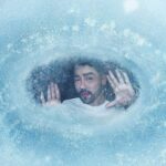 Rico Melquiades Instagram - Socorro, aqui a temperatura abaixou! 🧊🧊❄️❄️ Mas não tem problema, porque #MenosÉMais #MenosÉSilver 🤫