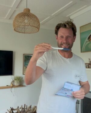 Riley Elliott Instagram - I’m going to be a dad! 

So stoked to have got to a point in this journey where Amber and I feel confident enough to share our joy, because the biggest thing learnt so far, has been the realities behind trying. I feel like I have a new found sensitivity, likely in part to aid in becoming a father but also because I have felt so powerless in the hurdles my incredible wife has overcome. Miscarriages are things I had never heard much about, but when you are unlucky and experience them, you realise you are not alone and in fact so many friends have run the same road at times. For those who haven’t had to, I do not mean to take anything away from your experiences, I imagine and will likely see that creating a human that then entirely depends on you is hard enough. This will hopefully be our next chapter. But up to this point all I can say is that women are so incredibly strong, so driven, and so capable. It’s really hard when you as a guy feel like the car driving alongside the railway tracks and it’s starting to sway. What I’ve learned so far is all you can do is be a rock of support and tell them that everything will be alright. 
Seeing tears rush from my wife at our half way scan, being happy tears, made the journey all worth it. To all those mums and ones to be, you are amazing. None of us would be here without you. To all those dads, I can’t wait for dad group chat lol. 
My next big task before the baby comes is to figure out how I juggle my existing 6year old wolf who never likes sharing the back seat!