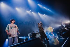 Rinne Instagram - photo by @nekoze_photo 

Zepp Haneda

いうまでもなく楽しかった。
さとうもかちゃんのライブも最高だったし、友達たくさんきたし😊

ツアーって楽しいなぁ。
次はいつ集まれるだろうか…
また会おうなぁ
