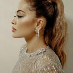 Rita Ora Instagram - A SPARKLY episode tonight on @maskedsingeruk!! ✨🪩💖 Blown away by all the performances 🙌🎭