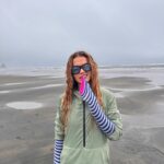 Rita Ora Instagram - Happy Boxing Day from me and some misty beach content, sand dunes and nature hunaaayyy 🥹❤️ I hope you all had a great Christmas! Ps. I tried to re-enact the yellow video by Coldplay by realised I needed more rain and a yellow rain coat 😝