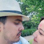 Riyasha Dahal Instagram - Jabarjasti tiktok banauna lagako hai guys 🤣🤣🤣 @mystic_victor #riyashadahal #australai #auburn #botanicalgarden #husbandwife Auburn Botanical Garden
