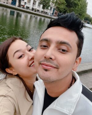 Riyasha Dahal Instagram - Happy child 🧿 @mystic_victor New vlog out on my Youtube channel “Riyasha Dahal Official”. Do watch it guys. ♥️
#France 🇫🇷 #Paris