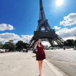 Riyasha Dahal Instagram – Meet me at the Eiffel Tower. ♥️ 
Thank u @sealinks.holidays 🙏🏻 Paris, France