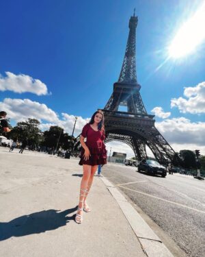 Riyasha Dahal Instagram - Meet me at the Eiffel Tower. ♥️ 
Thank u @sealinks.holidays 🙏🏻