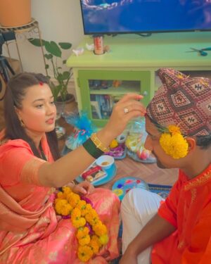 Riyasha Dahal Instagram - भाई टिका २०८० सालको सु- सम्पन्न ♥️🙏🏻🙏🏻 @rupak.me