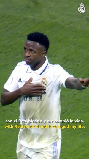 Roberto Carlos Instagram - 🚨 EXCLUSIVE content on #RMPlay 🚨
🇧🇷 ¡ADN BRASILEÑO EN EL REAL MADRID!
🆕 Enjoy the second episode of UNIVERSO REAL MADRID now! 
🍿 Available for #Madridistas Premium.
🔗 LINK IN BIO