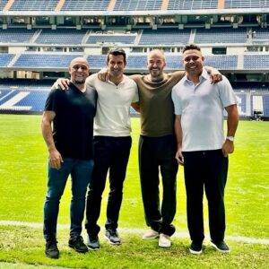 Roberto Carlos Instagram - Algo vem aí !