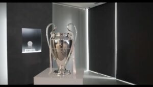 Roberto Carlos Instagram - Como no te voy a querer  14 y halamadrid 👏👏👏👏👏 @realmadrid