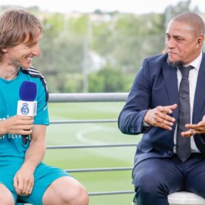 Roberto Carlos Instagram - Open Media day 📸 Que privilégio. Suerte a todos en la final de paris, feliz en ser embajador y vivir estos momentos con los mejores del mundo, gracias por estos grandes momentos  @realmadrid .