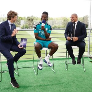 Roberto Carlos Instagram - Open Media day 📸 Que privilégio. Suerte a todos en la final de paris, feliz en ser embajador y vivir estos momentos con los mejores del mundo, gracias por estos grandes momentos  @realmadrid .